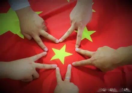 吴云参加伊金霍洛镇代表团审议